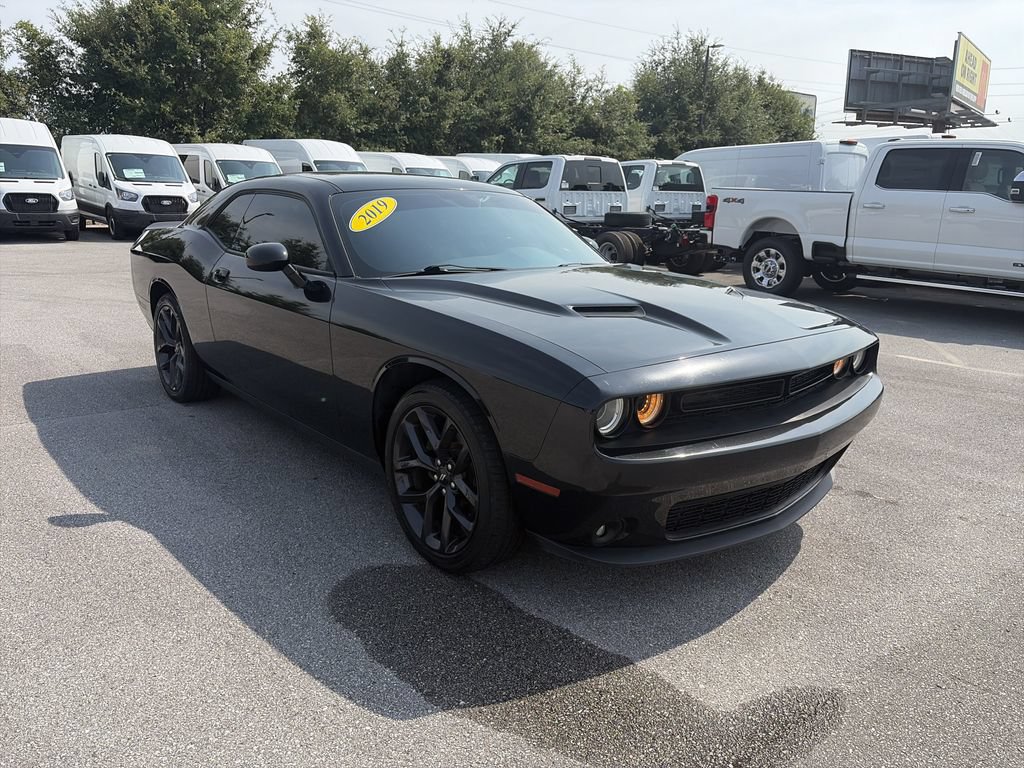 Used 2019 Dodge Challenger SXT w/ Blacktop Package RWD image 9