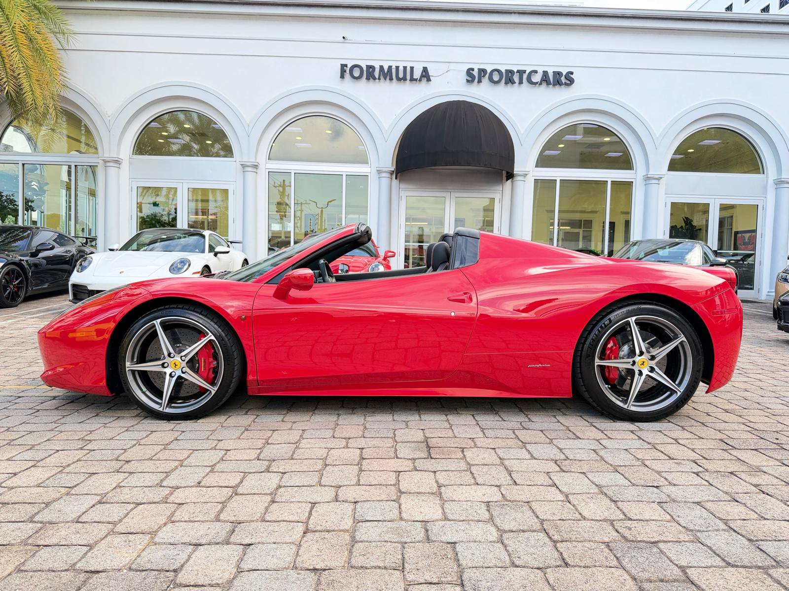 Used 2015 Ferrari 458 Spider RWD image 24