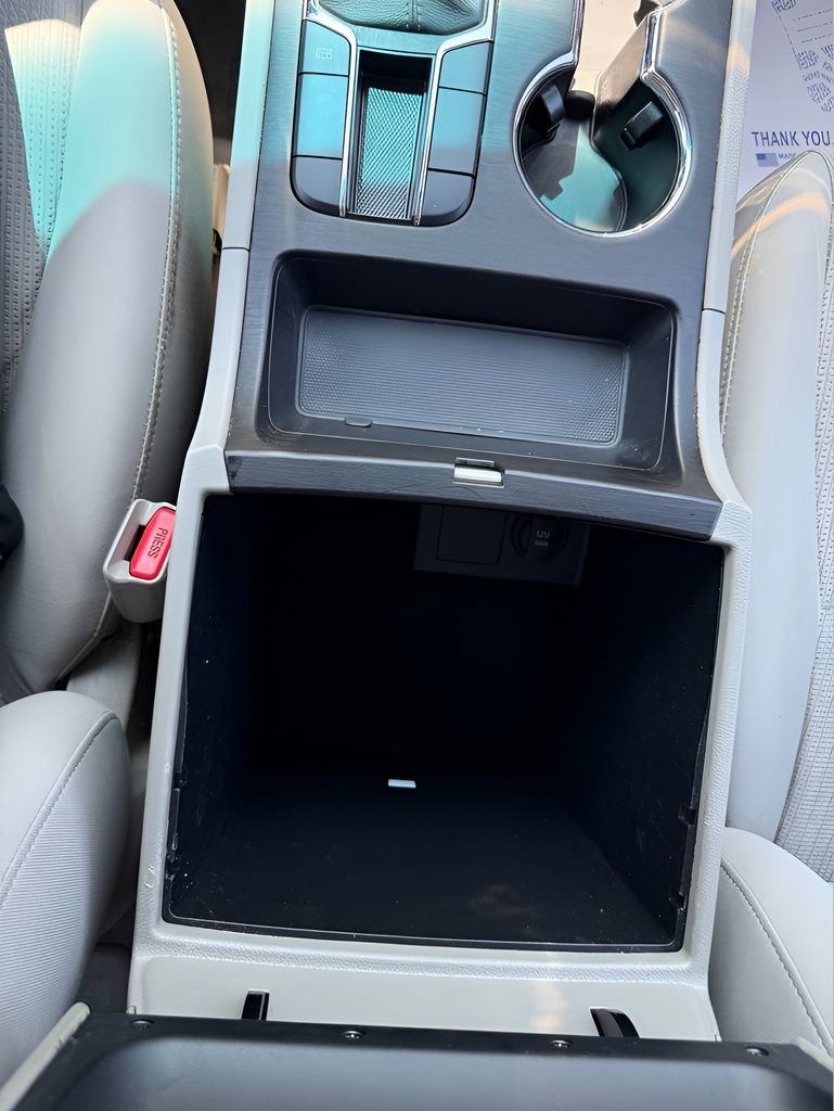 Used 2021 Kia Sedona LX FWD image 33
