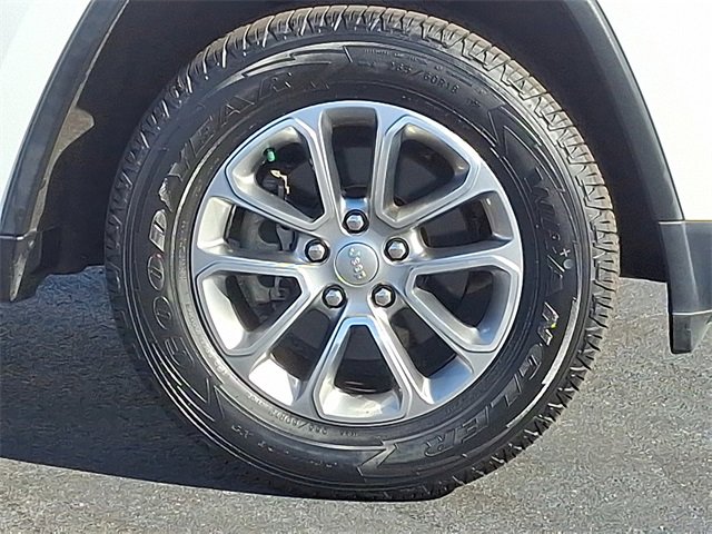 Used 2016 Jeep Grand Cherokee Limited w/ Luxury Group II image 9