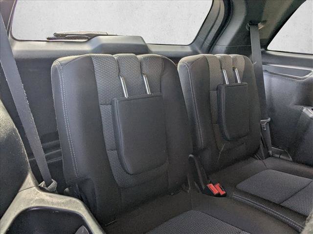 Used 2017 Ford Explorer XLT image 19