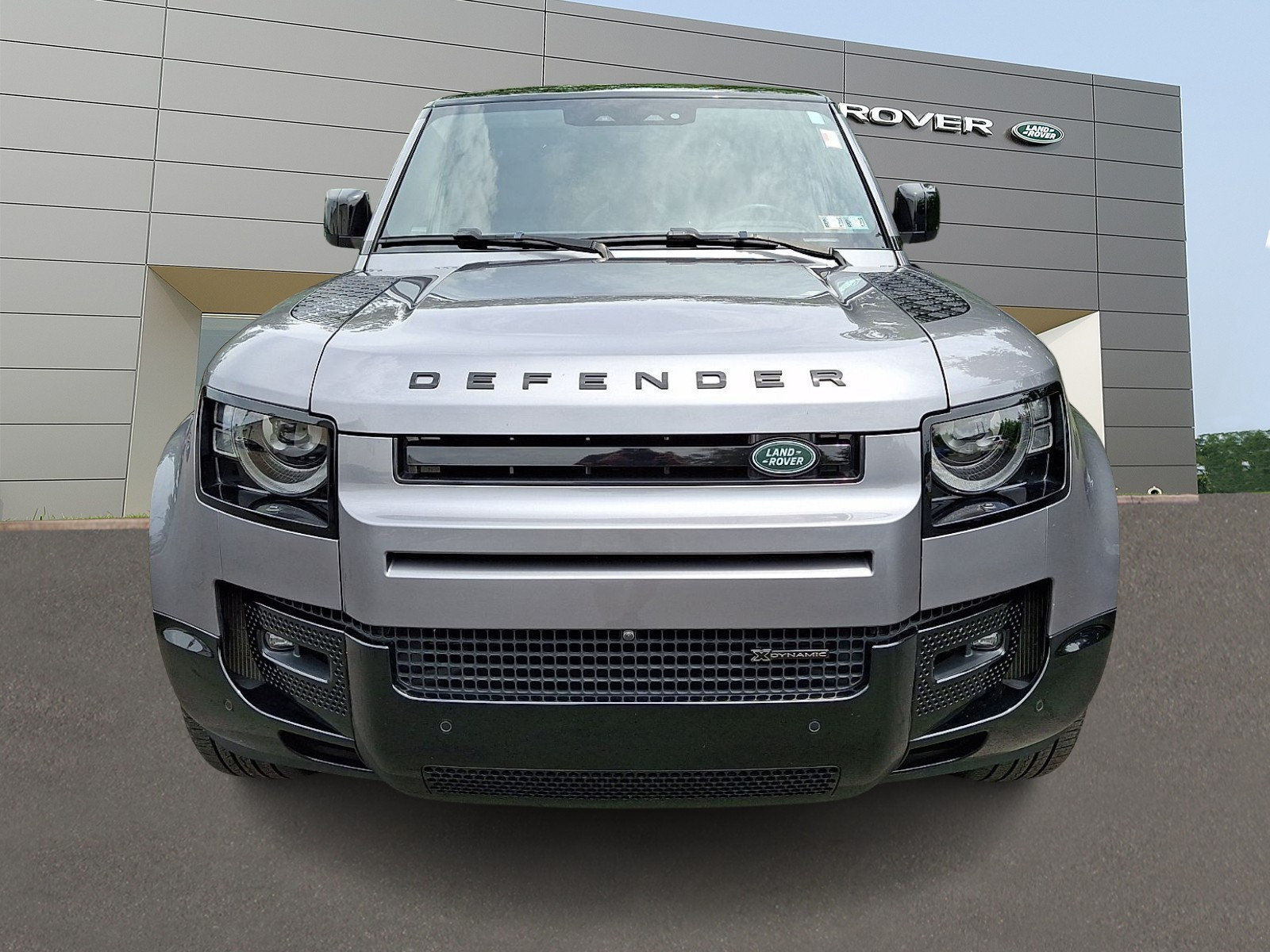 Used 2023 Land Rover Defender 110 X-Dynamic SE AWD/4WD image 8
