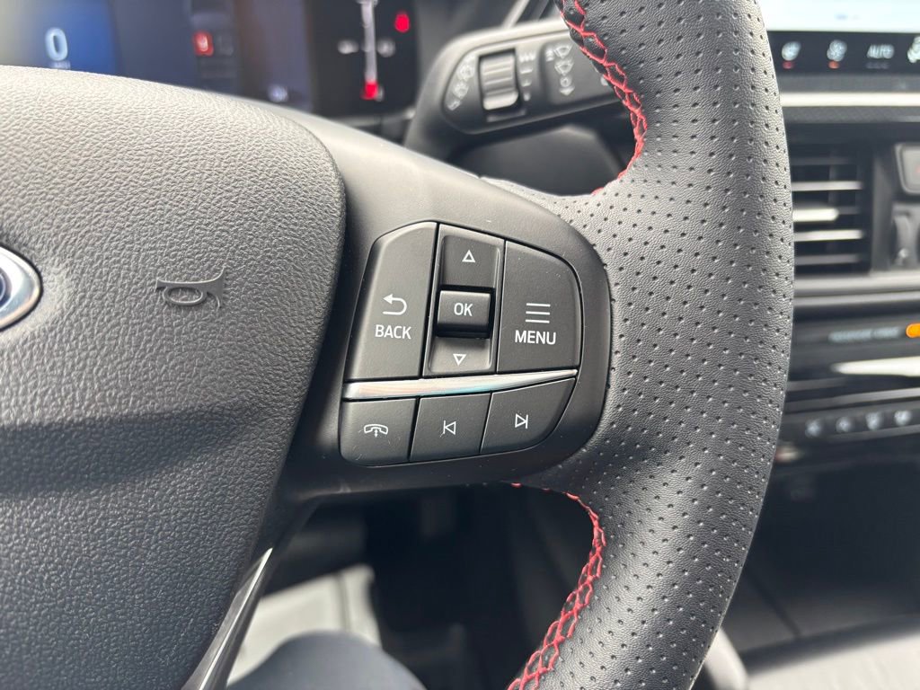 Used 2025 Ford Escape ST-Line w/ Tech Pack #1 image 29