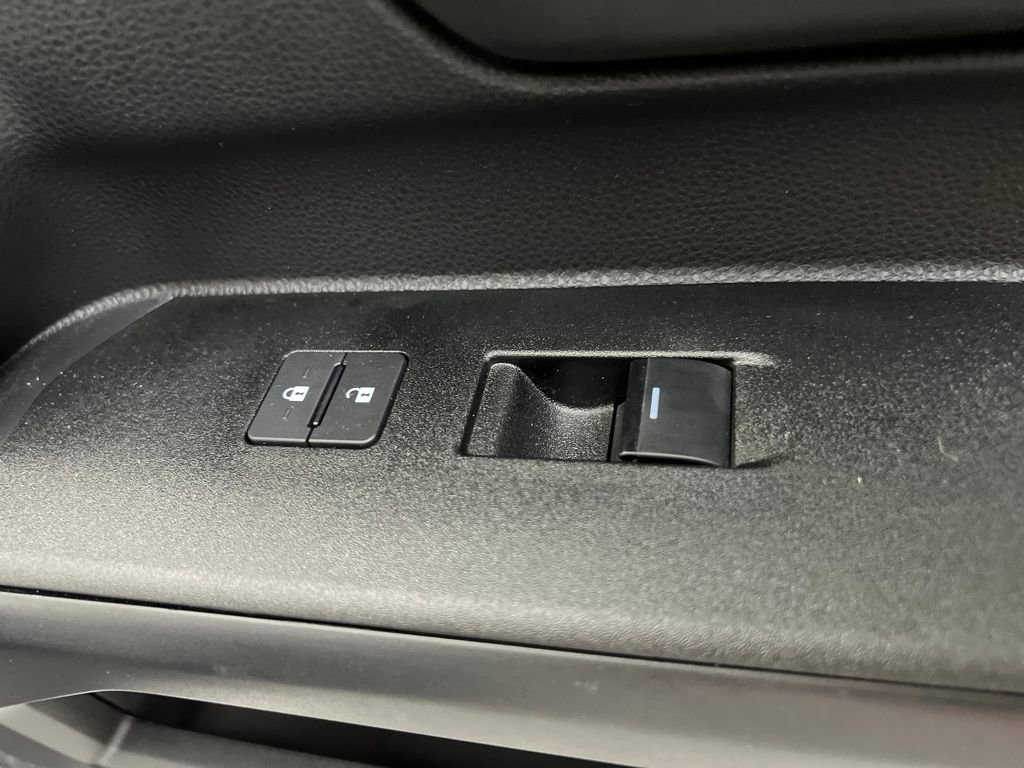 Used 2025 Toyota 4Runner SR5 image 25