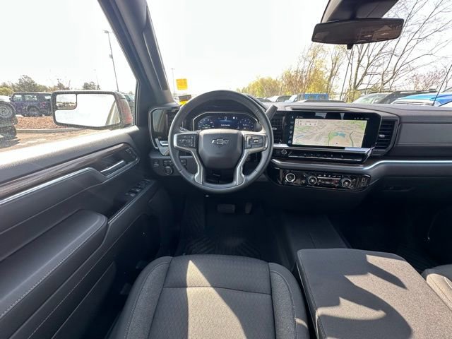 Used 2023 Chevrolet Silverado 1500 LT Trail Boss AWD/4WD image 18