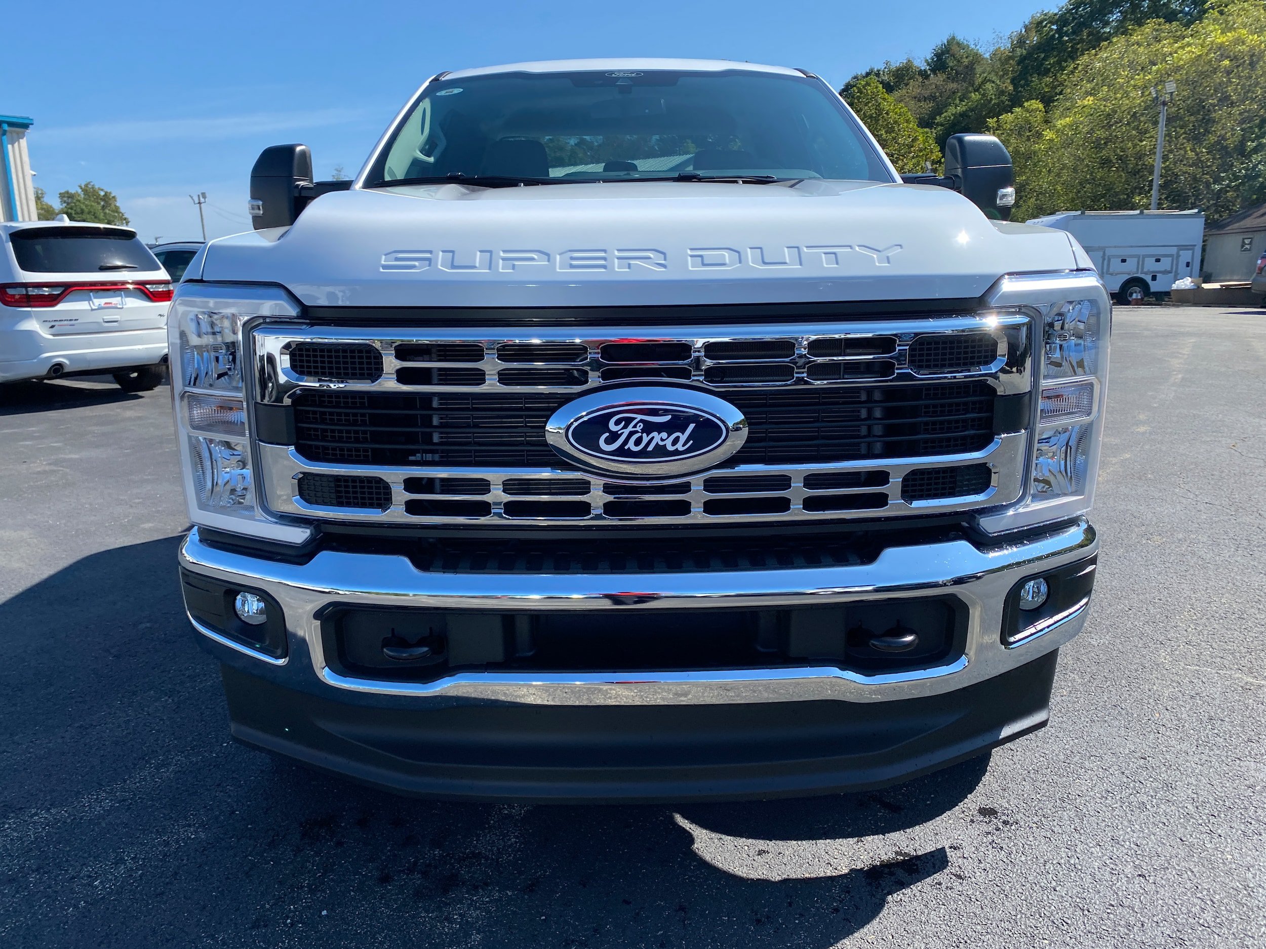 New 2027 Ford F350 XLT w/ FX4 Off-Road Package AWD/4WD image 17
