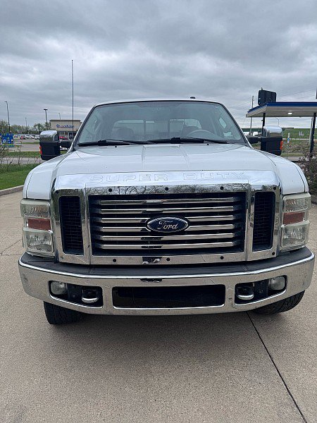 Used 2010 Ford F250 Lariat AWD/4WD image 4