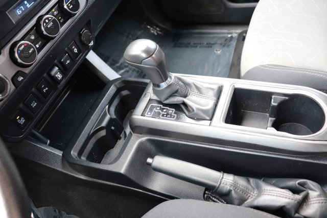 Used 2023 Toyota Tacoma TRD Off-Road w/ Technology Package AWD/4WD image 16