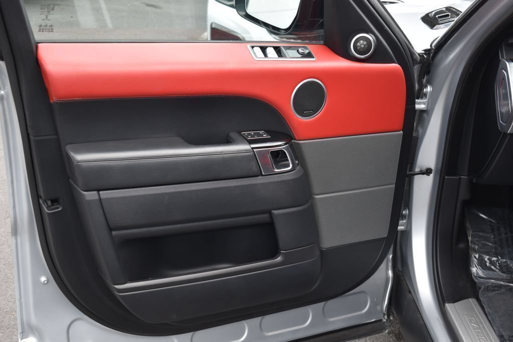 Used 2019 Land Rover Range Rover Sport HSE Dynamic AWD/4WD image 15