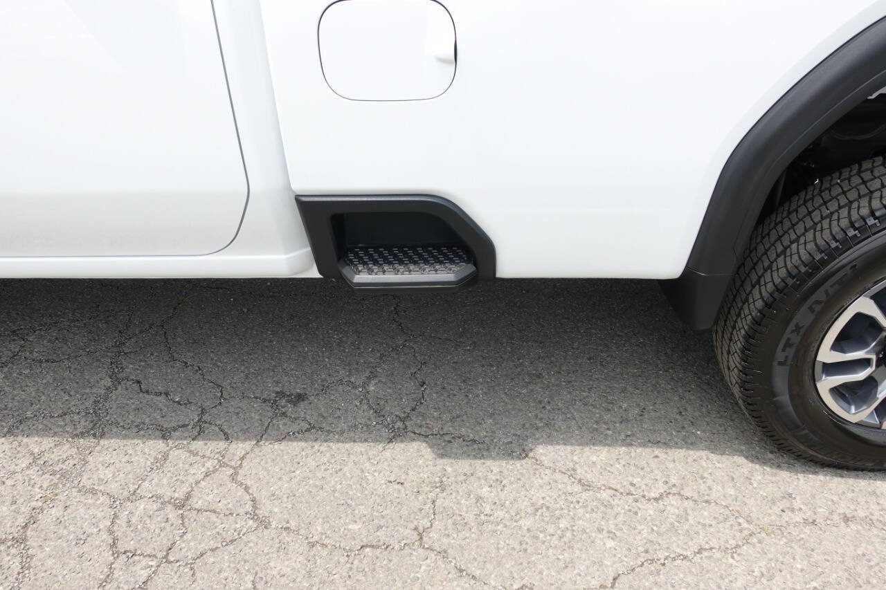 Used 2024 GMC Sierra 2500 Pro w/ Convenience Package image 23