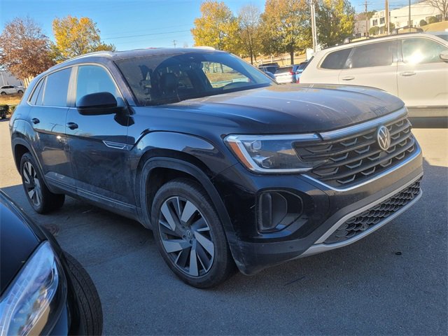 Used 2024 Volkswagen Atlas Cross Sport SE image 6