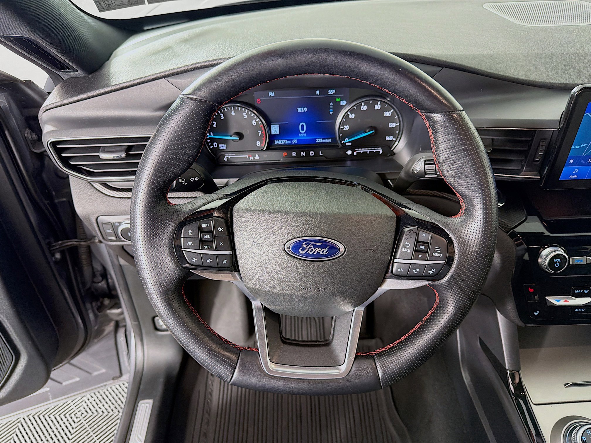 Used 2022 Ford Explorer ST-Line image 13