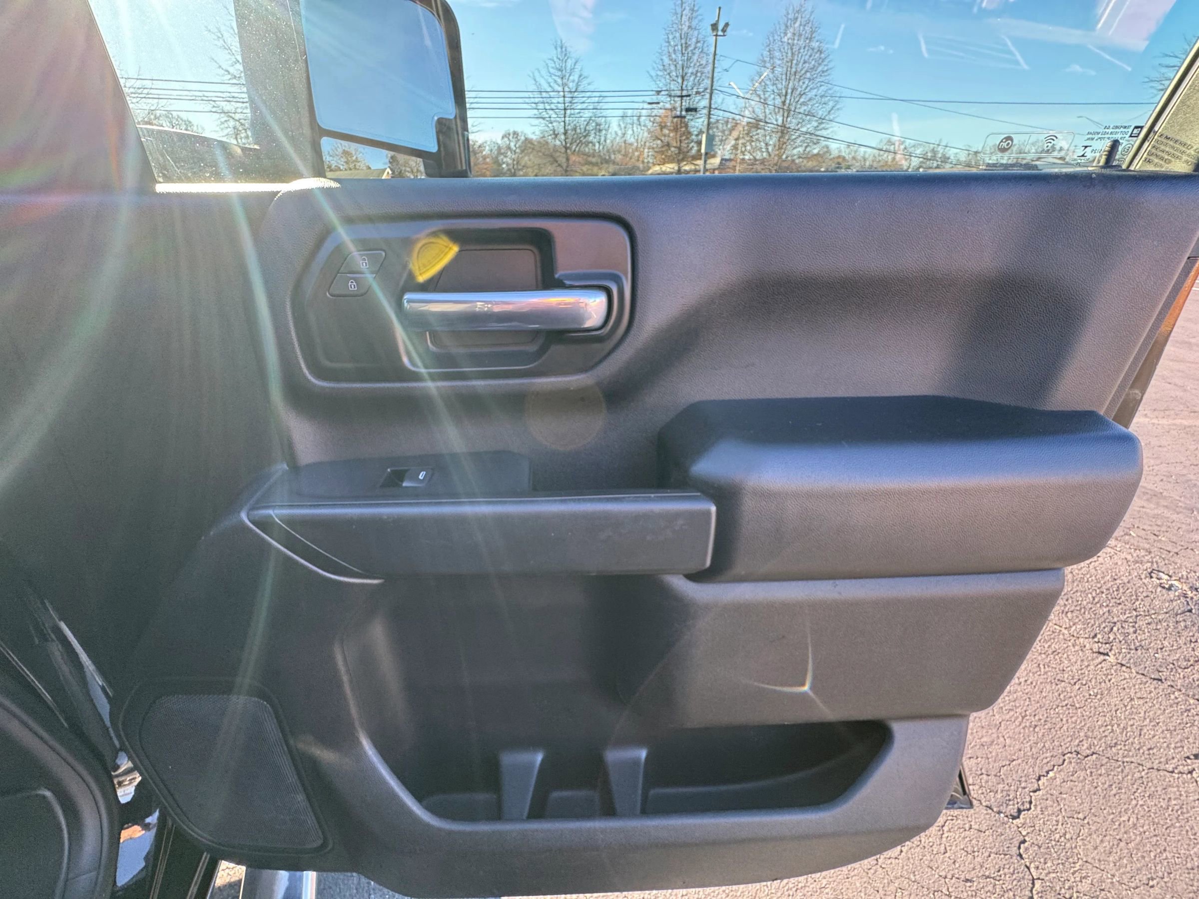 Used 2021 Chevrolet Silverado 2500 Custom w/ Custom Value Package image 23