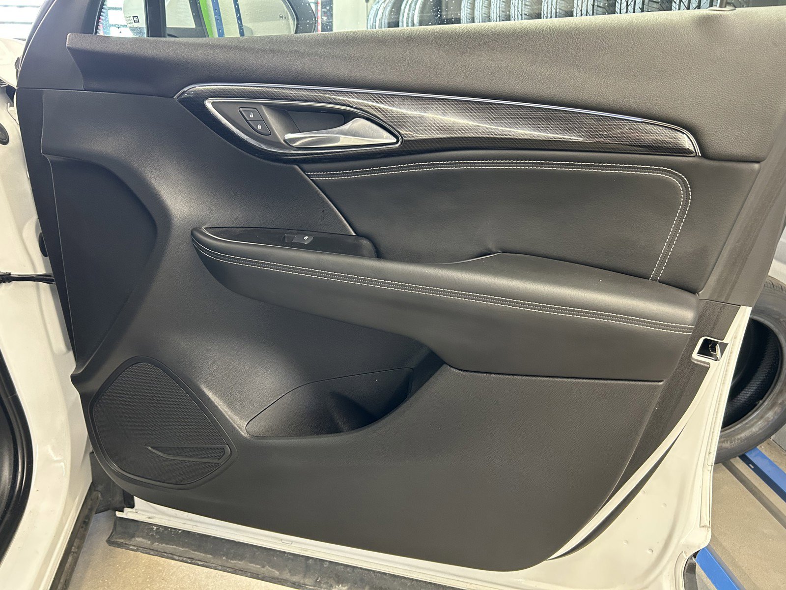 Used 2022 Buick Envision Preferred image 17