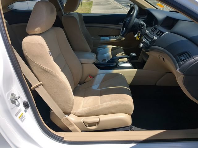 Used 2011 Honda Accord EX image 30