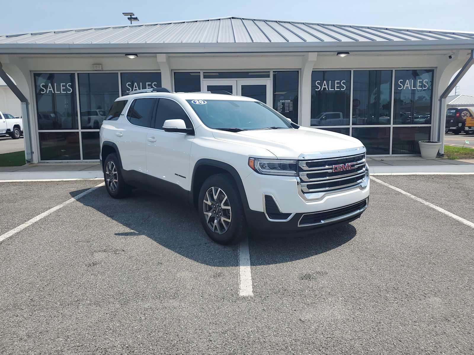 Used 2020 GMC Acadia SLE w/ Driver Convenience Package AWD/4WD image 9