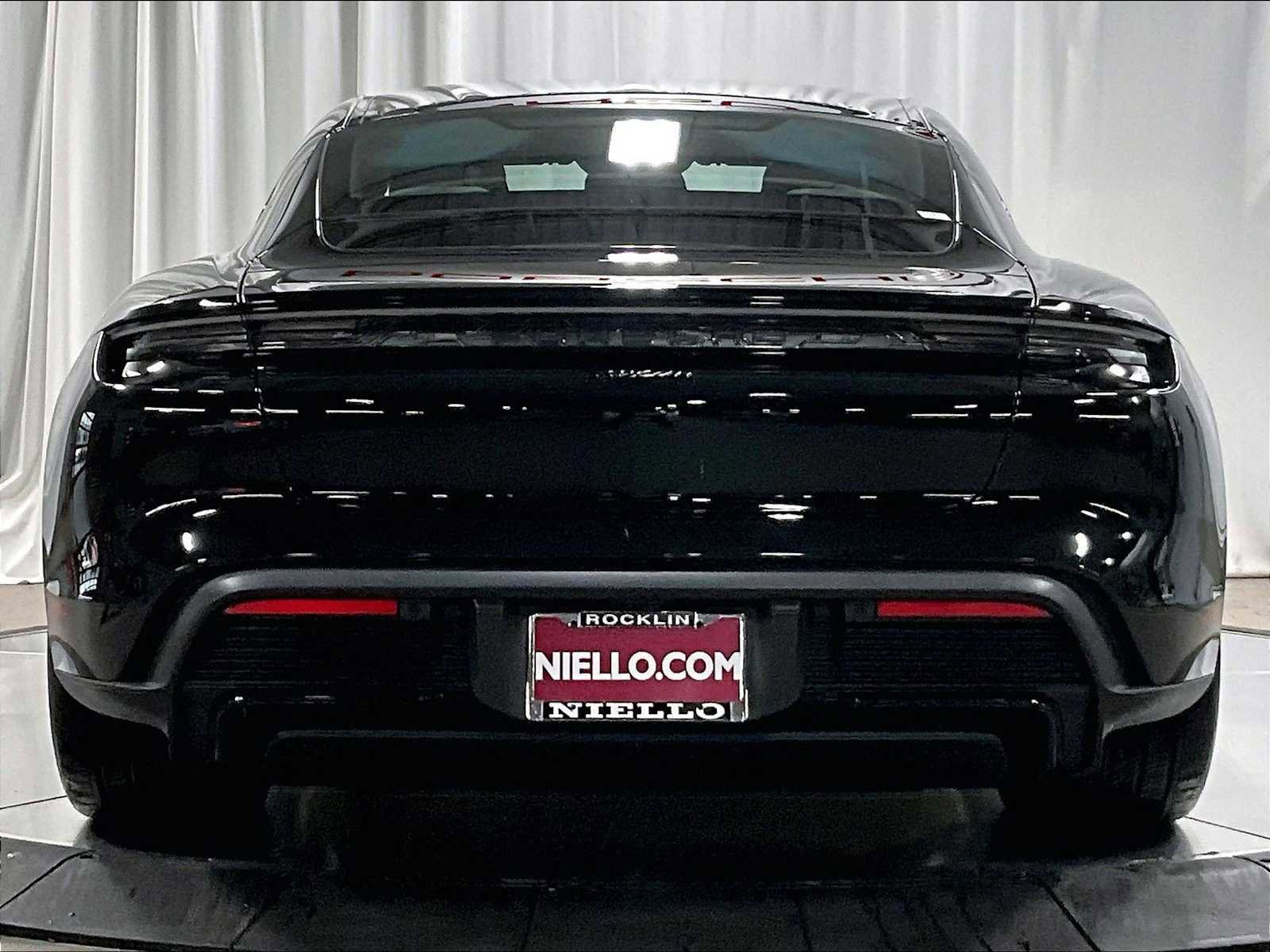 New 2026 Porsche Taycan image 6