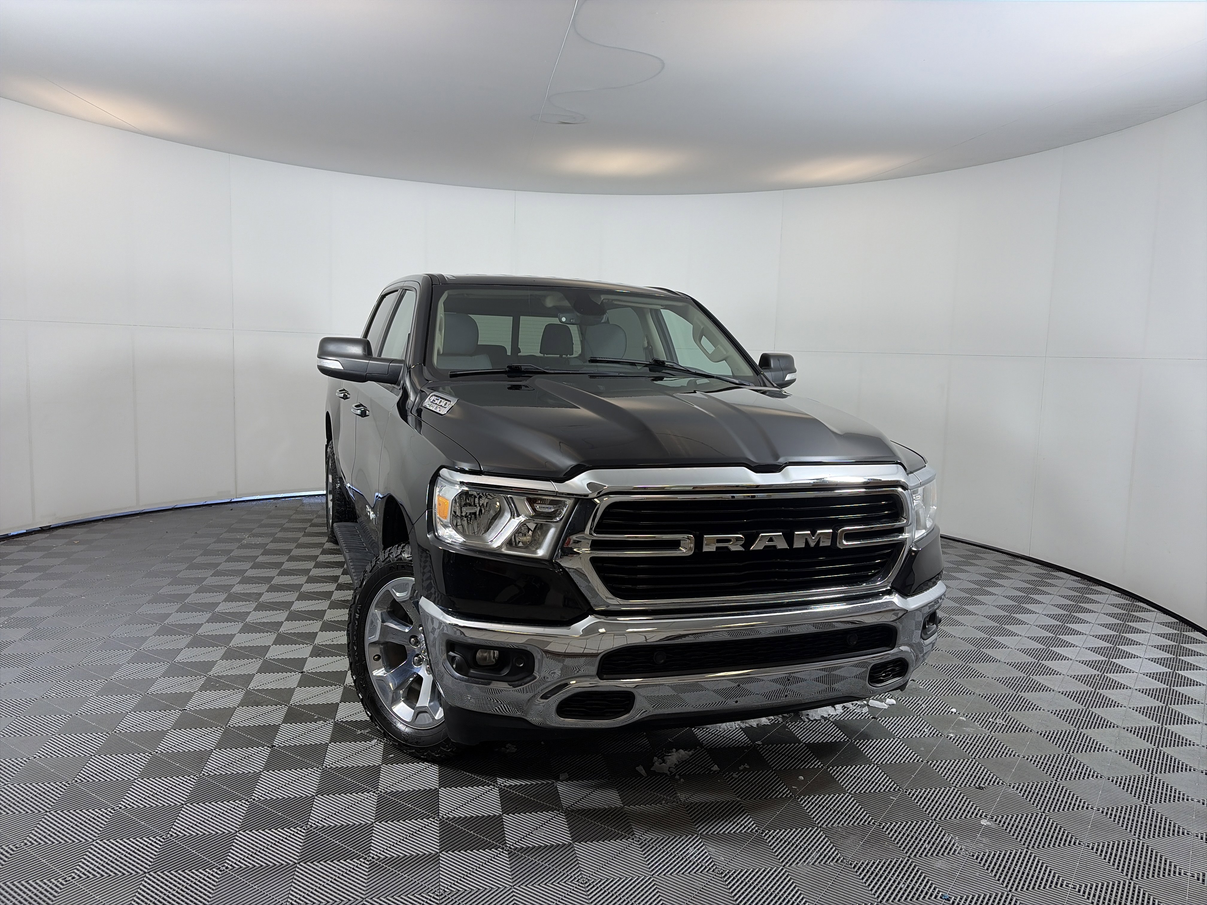 Used 2020 RAM 1500 Big Horn image 1