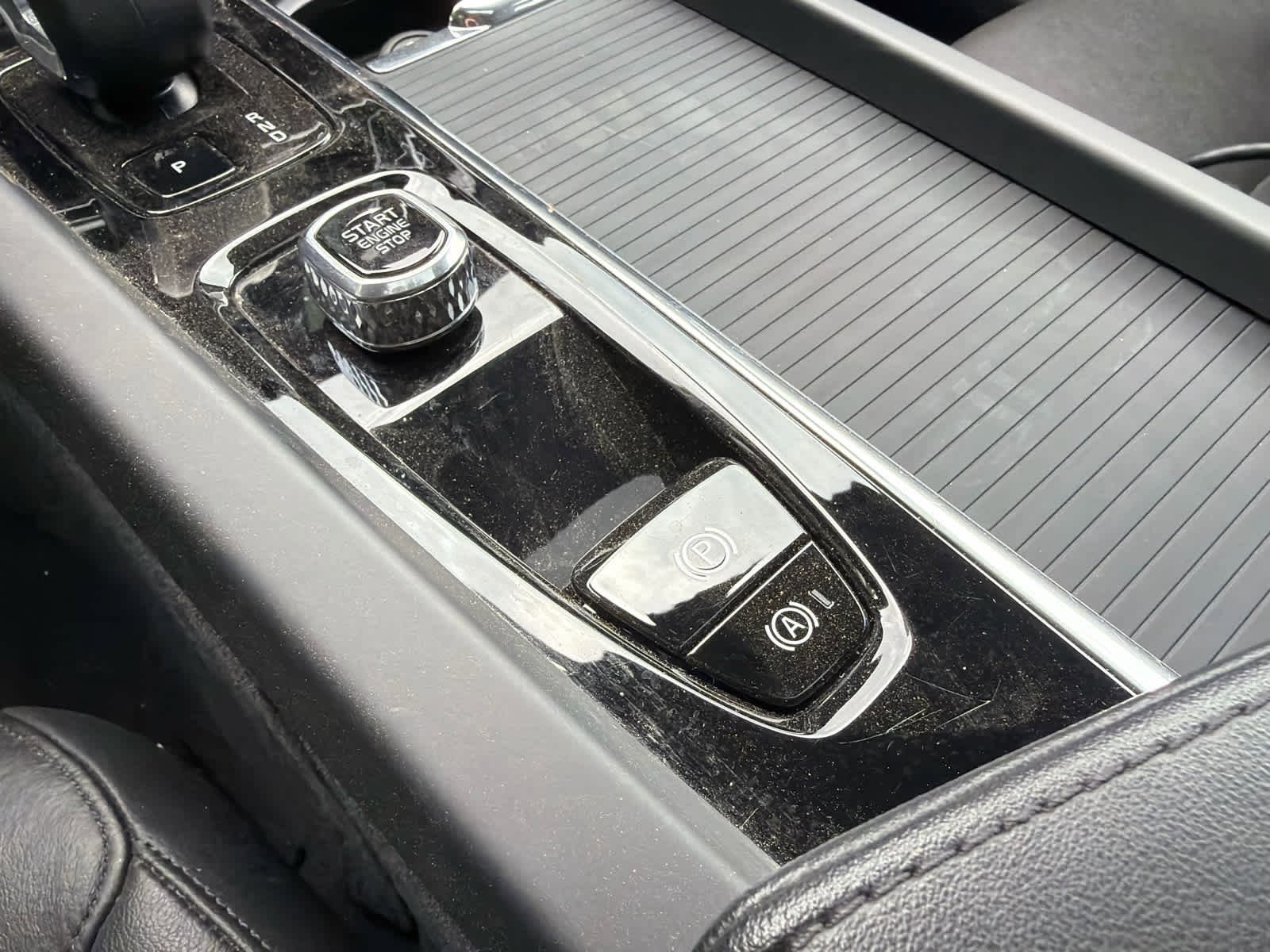 Used 2024 Volvo S60 B5 Core FWD image 29