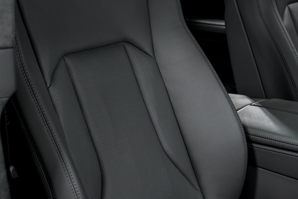 Used 2021 Lamborghini Urus image 43