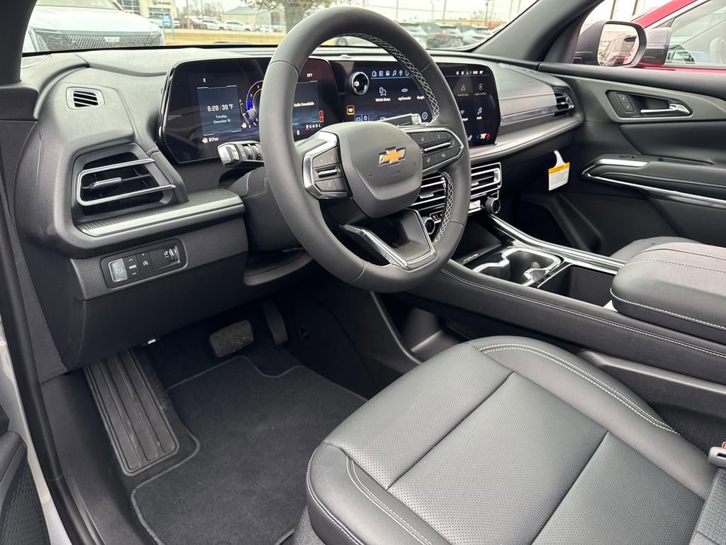 New 2026 Chevrolet Traverse LT w/ Sun and Wheel Package image 11