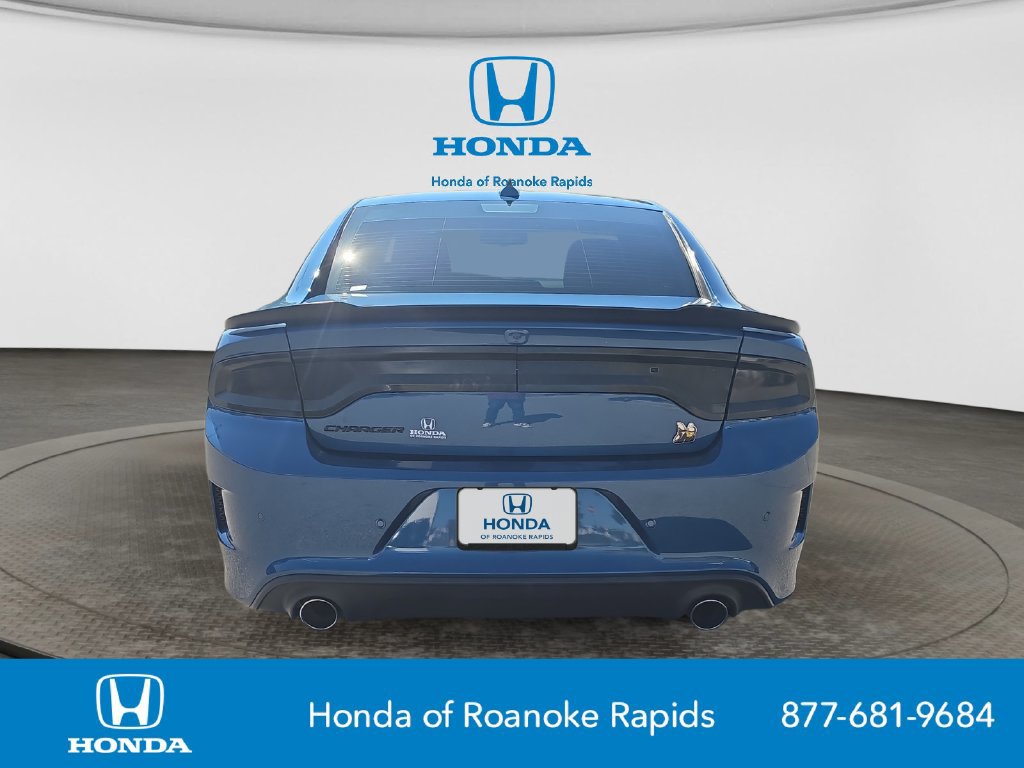 Used 2022 Dodge Charger Scat Pack w/ Dynamics Package RWD image 4