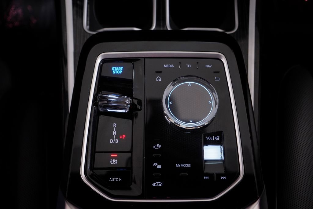 Used 2025 BMW i7 eDrive50 w/ M Sport Package image 13