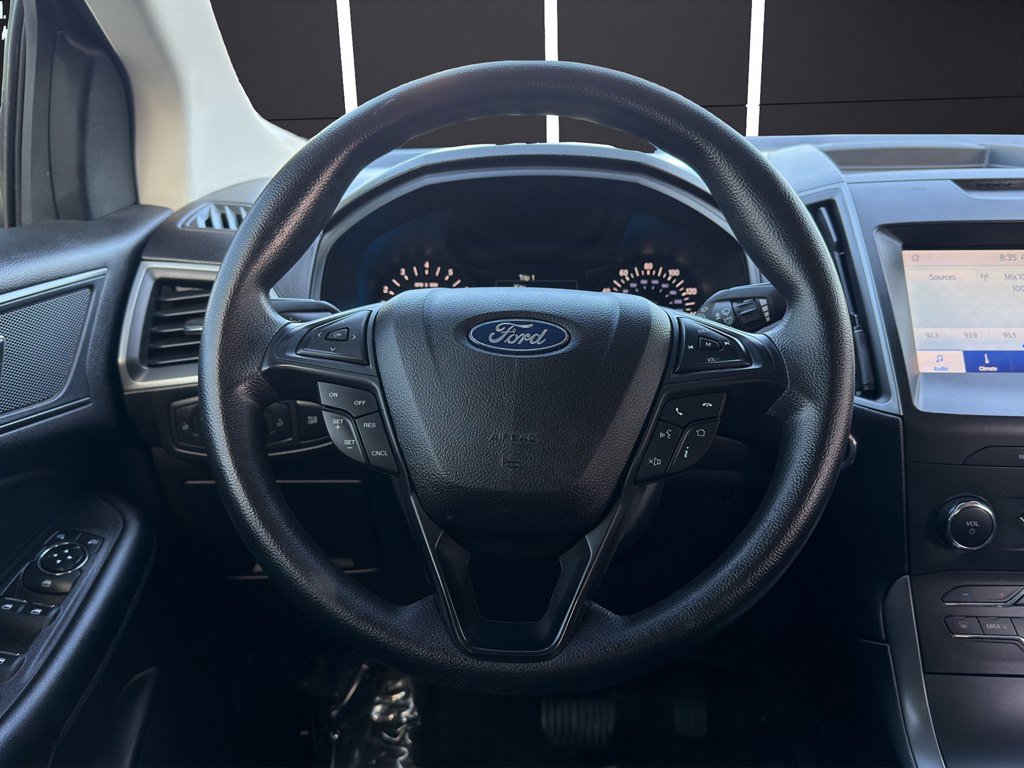 Used 2020 Ford Edge SE FWD image 16
