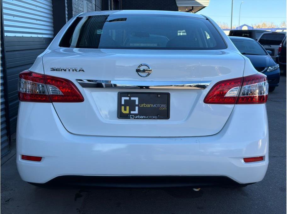 Used 2014 Nissan Sentra S image 8
