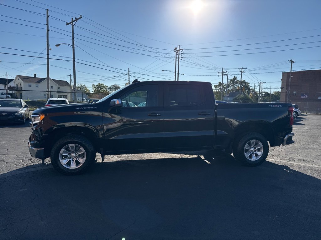 Used 2023 Chevrolet Silverado 1500 LT w/ Protection Package image 4