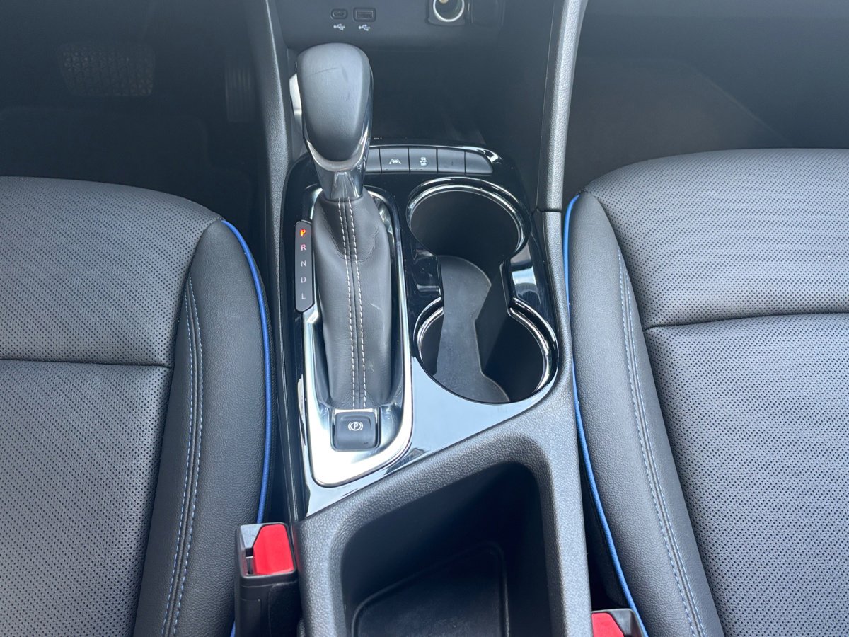 Used 2026 Buick Encore GX Sport Touring w/ Advanced Technology Package image 5