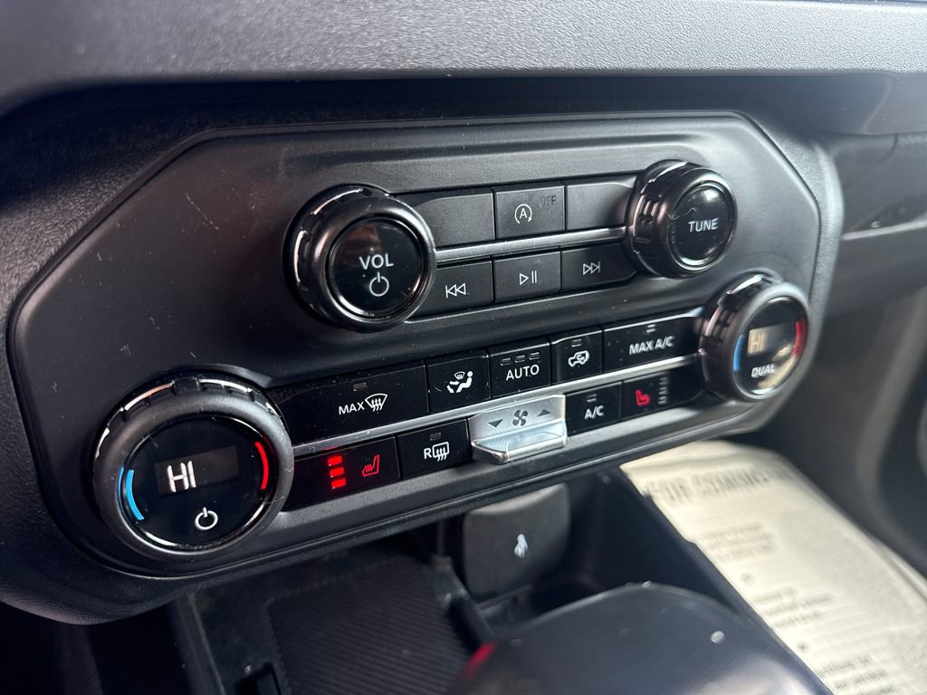 Used 2025 Ford Bronco Big Bend image 39