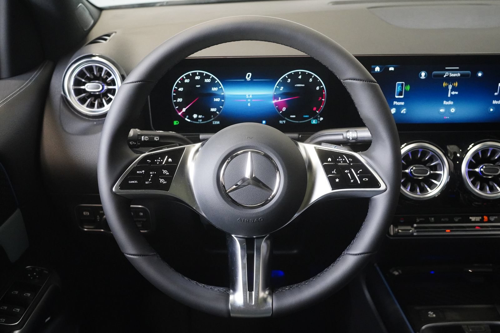 New 2026 Mercedes-Benz GLA 250 4MATIC image 18