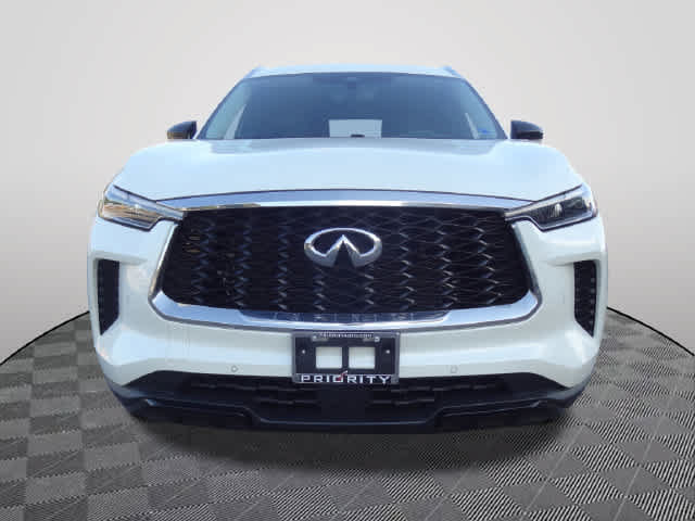 Used 2023 INFINITI QX60 Luxe w/ Performance Audio Package AWD/4WD image 5