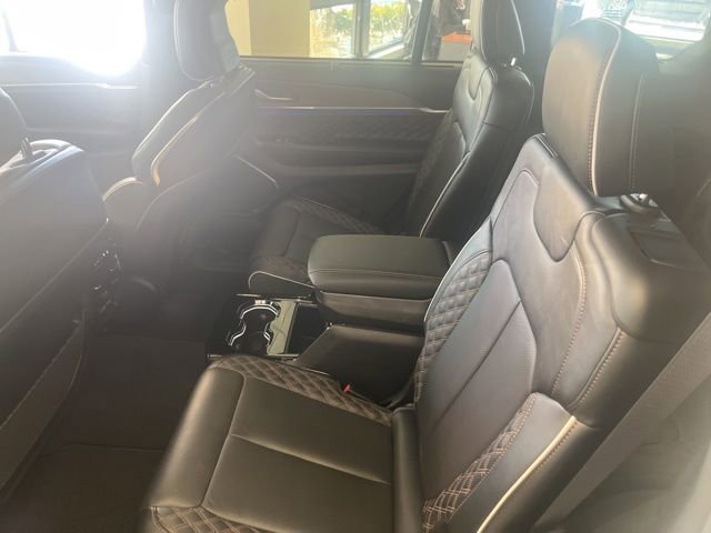 Used 2021 Jeep Grand Cherokee L Summit w/ Advanced Protech Group IV image 20