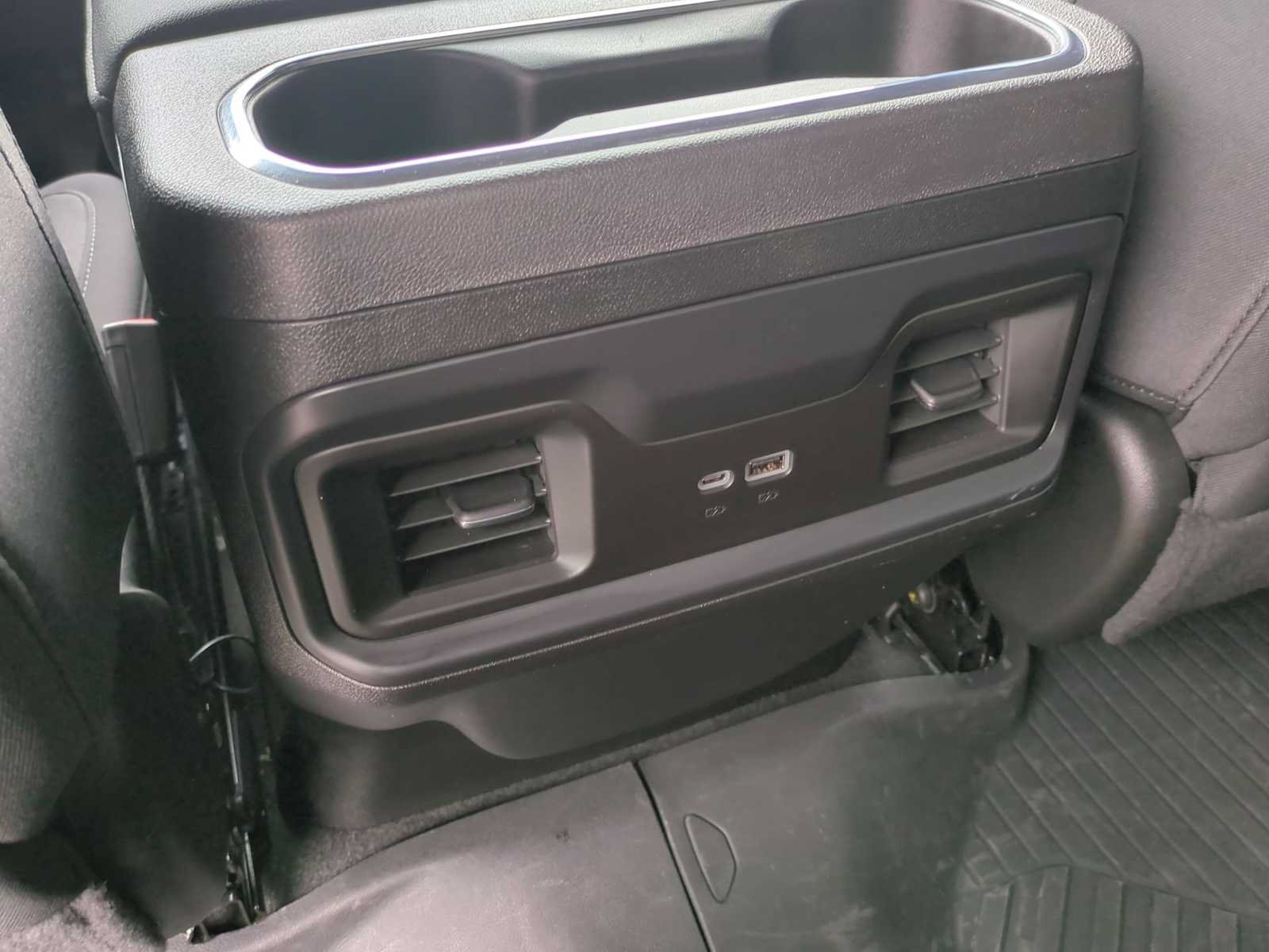 Used 2024 Chevrolet Silverado 1500 LT AWD/4WD image 21