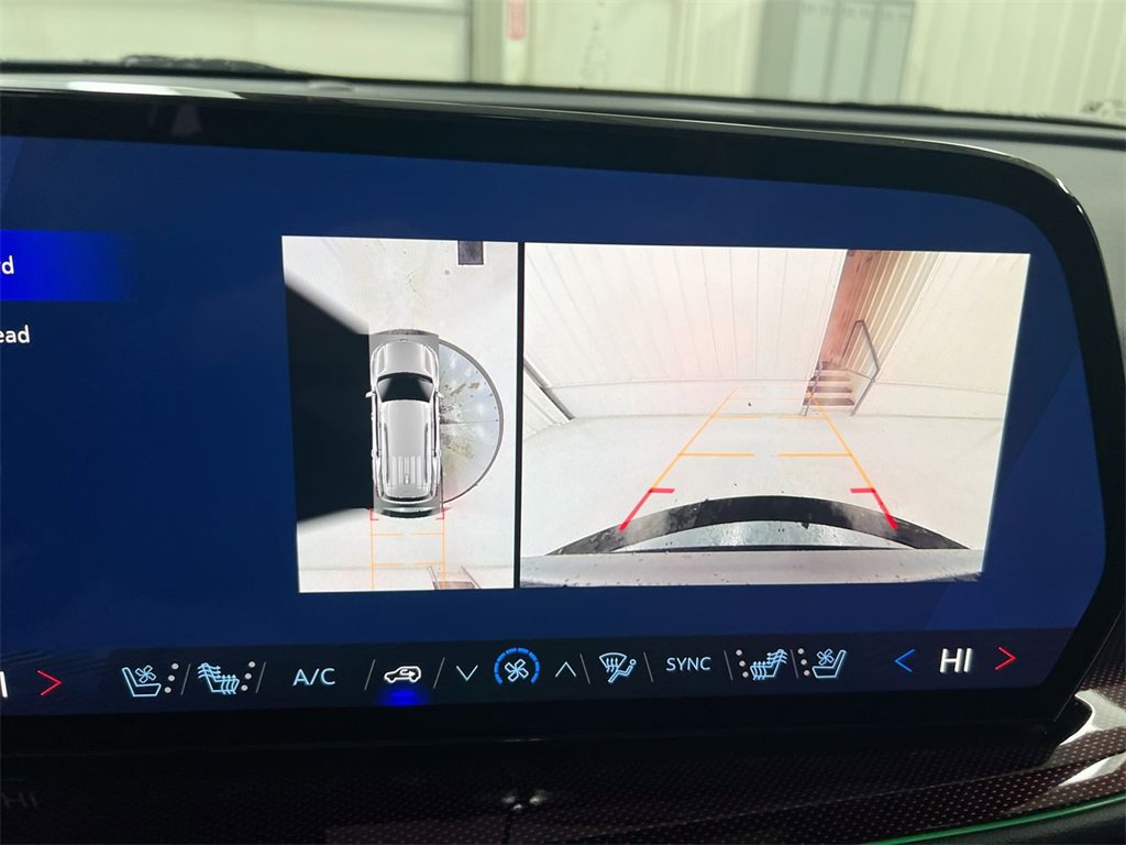 New 2026 Chevrolet Traverse RS w/ LPO, Floor Liner Package image 15