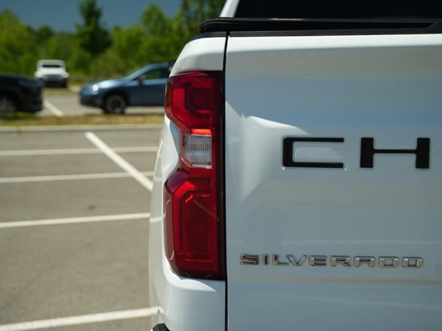 Used 2022 Chevrolet Silverado 1500 Custom RWD image 42