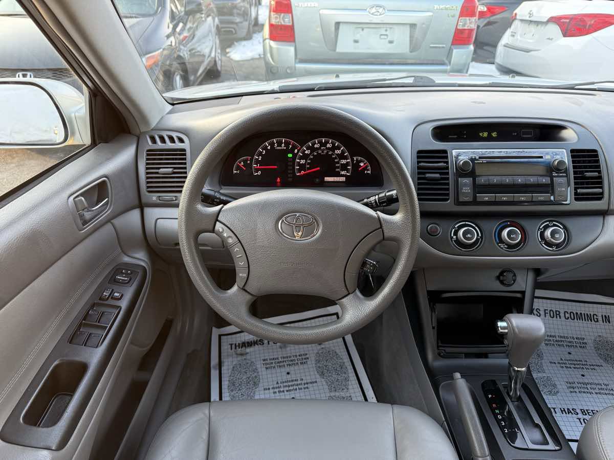 Used 2006 Toyota Camry LE image 15