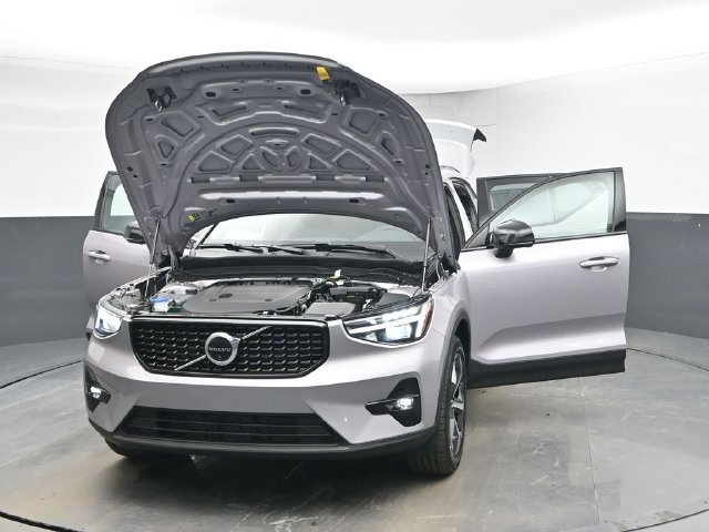 New 2026 Volvo XC40 B5 Plus w/ Protection Package Premier AWD/4WD image 45