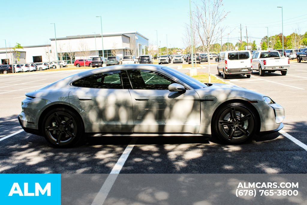 Used 2025 Porsche Taycan Turbo w/ Premium Package image 9