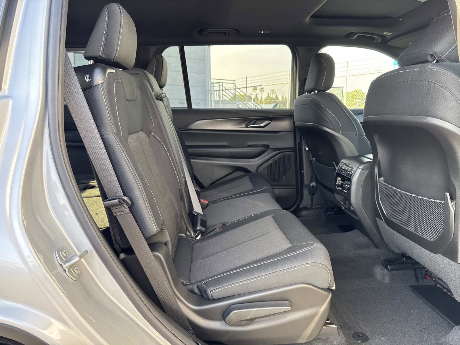 New 2026 Jeep Grand Cherokee L 2WD image 30