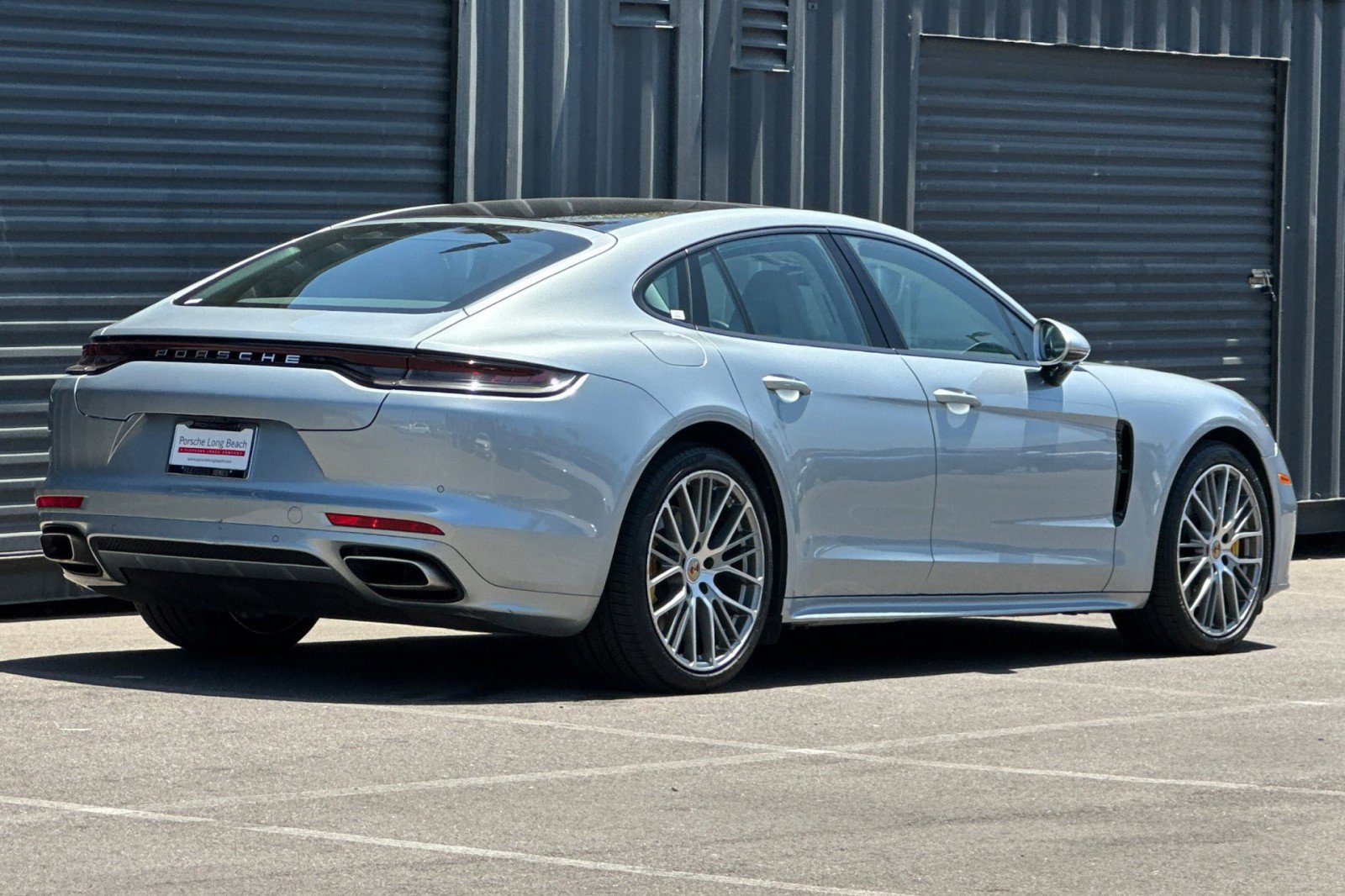 Certified 2021 Porsche Panamera image 8