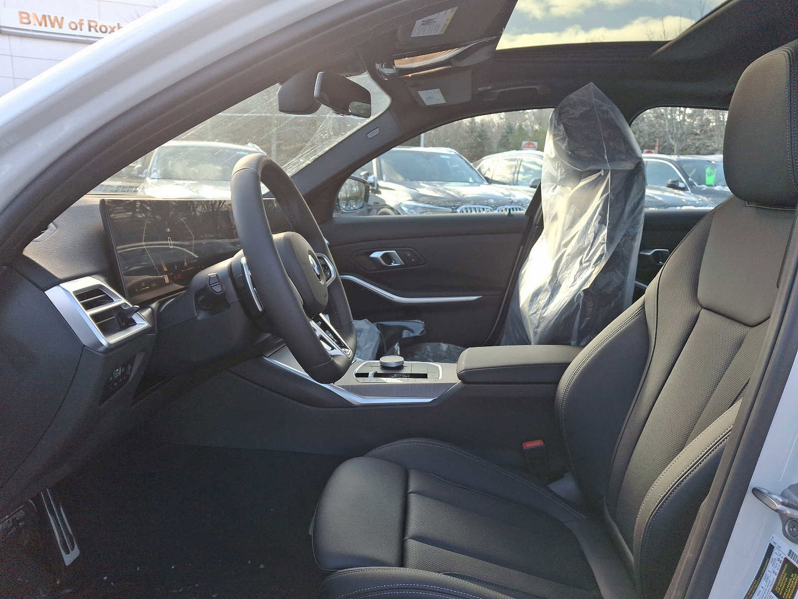 Used 2025 BMW 330i xDrive Sedan w/ M Sport Package image 6