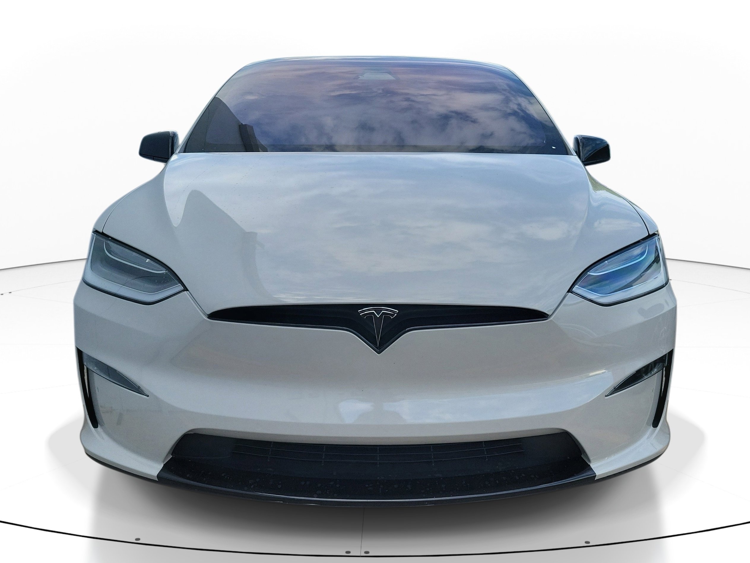 Used 2022 Tesla Model X image 2