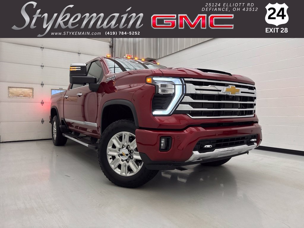 Used 2025 Chevrolet Silverado 2500 High Country w/ High Country Premium Package AWD/4WD image 1