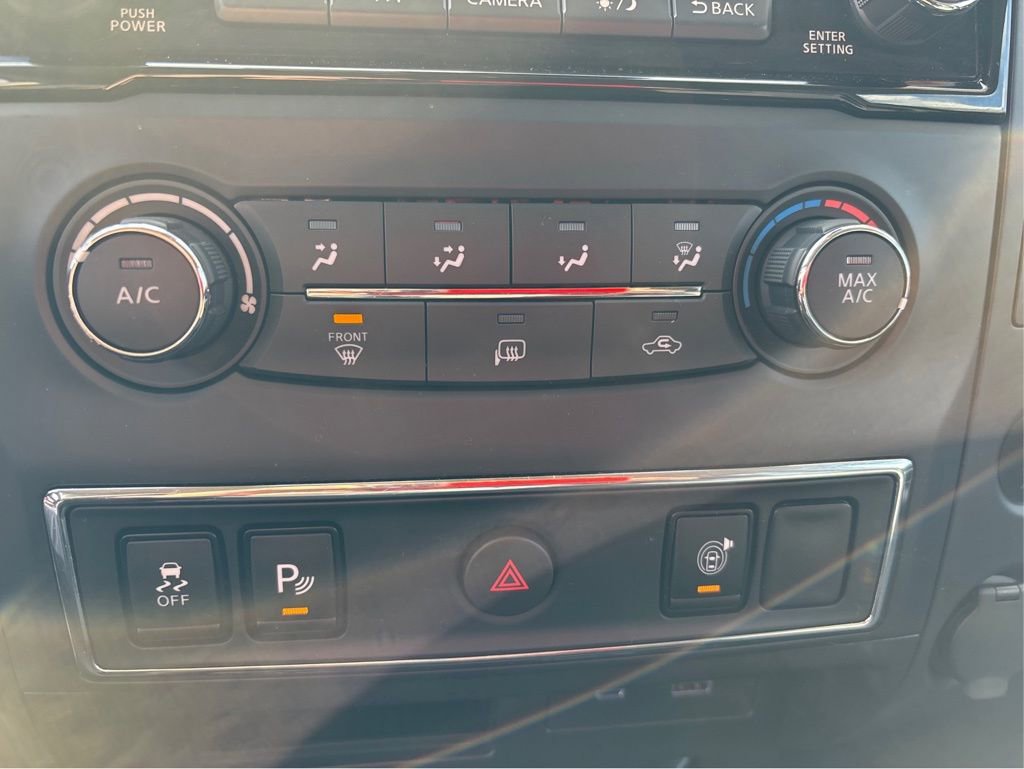 Used 2024 Nissan Titan SV w/ Accessory Utility Package image 32