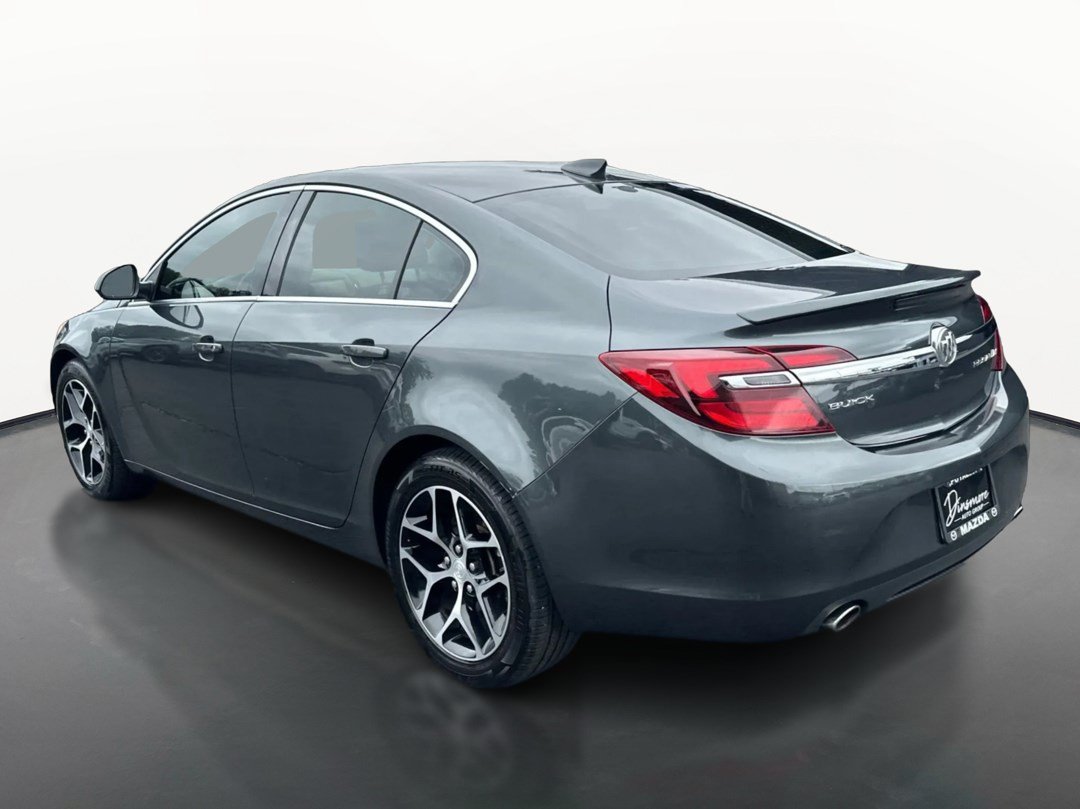 Used 2017 Buick Regal Sport Touring FWD image 5