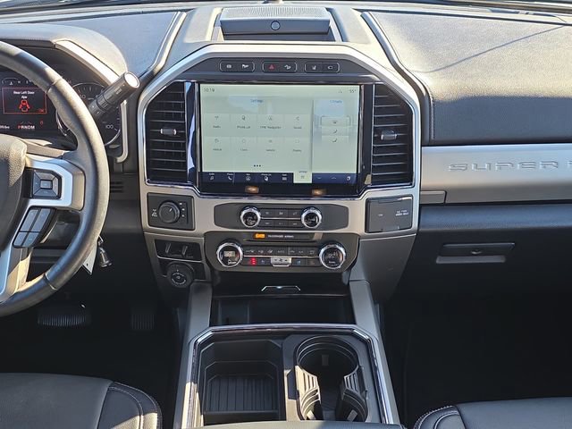 Used 2022 Ford F250 Lariat w/ Chrome Package image 16