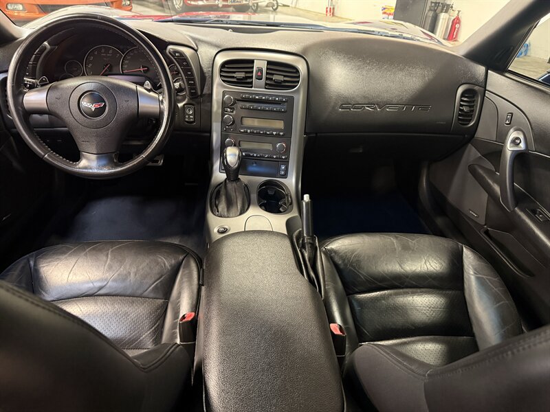 Used 2006 Chevrolet Corvette Coupe w/ Preferred Equipment Group RWD image 18